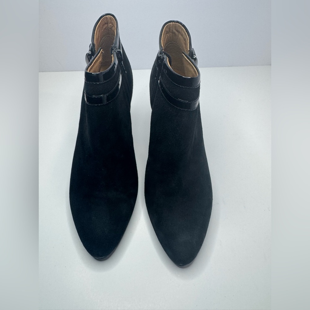 Sofft Belvedere Black Ankle Booties Size 8M